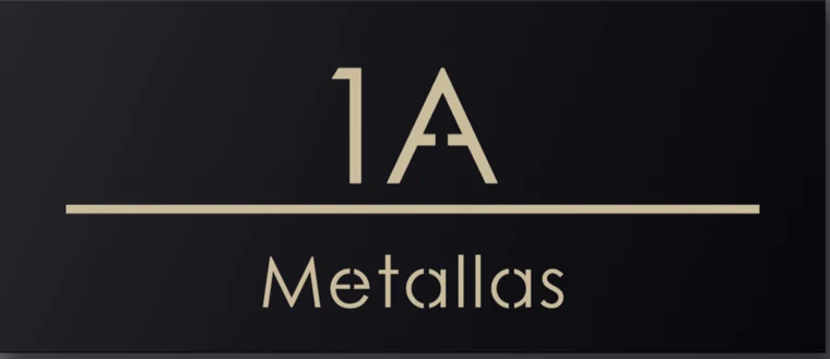 Metalni kućni natpis 1A, zlatna slova na crnoj ploči